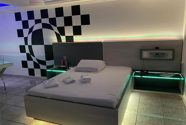 Motel 2000 Guarulhos Oda fotoğraf